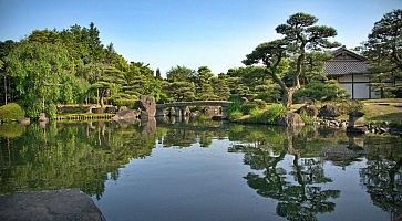 Lago al giardino Kokoen.