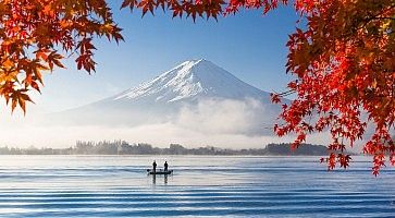 Il Monte Fuji in autunno.