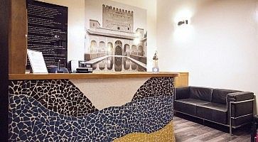 Hostal Alhambra Suites