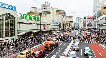 La zona Sud della stazione JR Shinjuku.