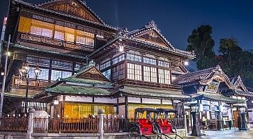 L'onsen principale di Dogo Onsen, a Matsuyama.
