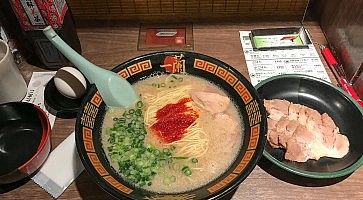 Ciotola di ramen al ristorante Ichiran.