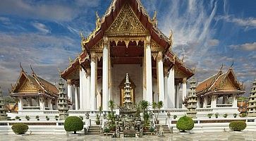 Il tempio Wat Suthat.