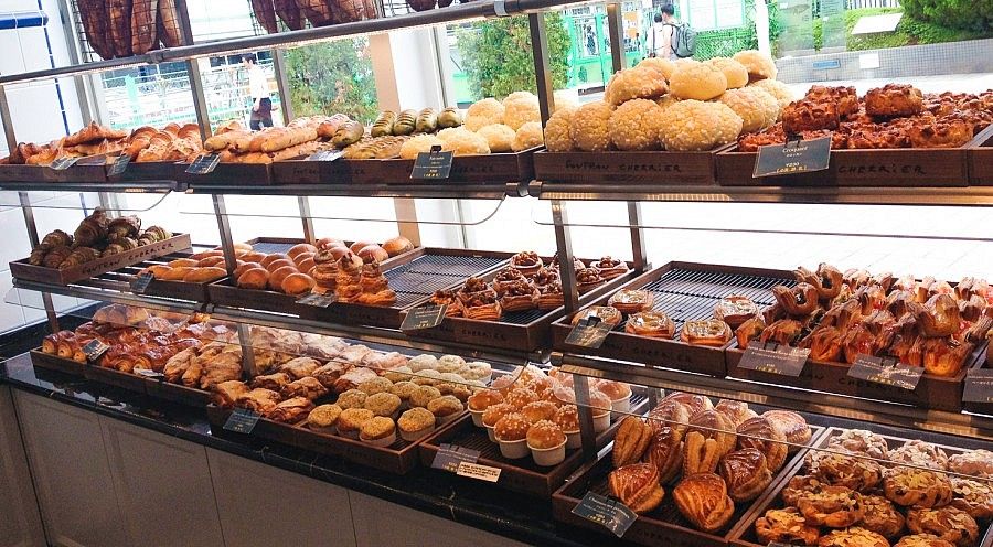 Pane in vendita da Gontran Cherrier a Tokyo.