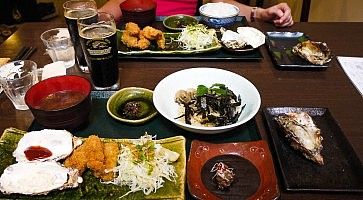 Pasto a base di ostriche da Kakiya sull'isola di Miyajima.